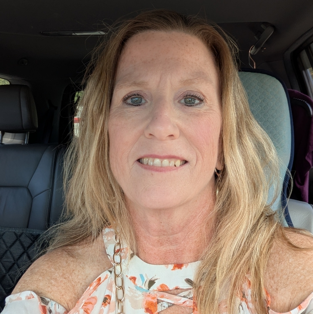 Meet your Posher, Deborah